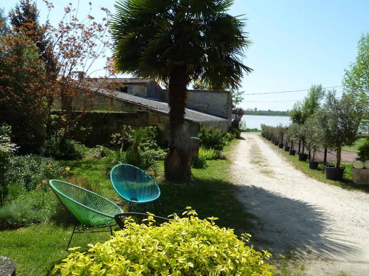 Le Pain De Lune Gite Et Chambre D'Hotes Avec Piscine Bourg-sur-Gironde 외부 사진