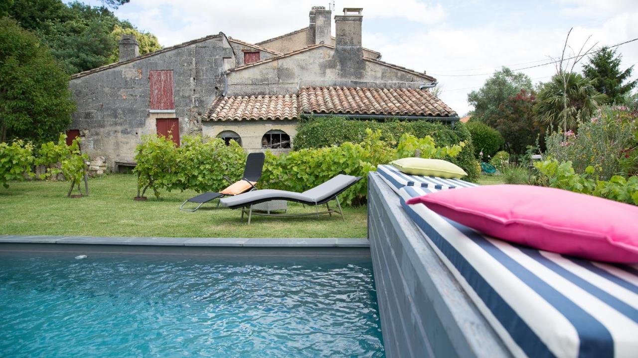 Le Pain De Lune Gite Et Chambre D'Hotes Avec Piscine Bourg-sur-Gironde 외부 사진